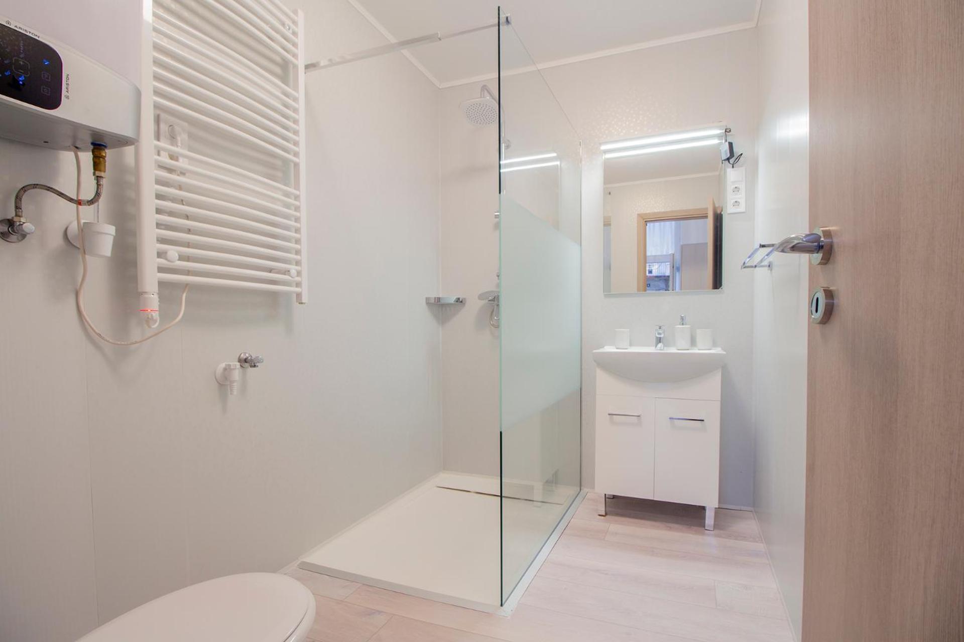 Dob Apartment With Ac Boedapest Buitenkant foto